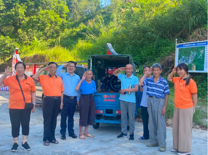 衍生愛(ài) 愛(ài)傳遞 | 衍生集團(tuán)義工隊(duì)“八一”走訪慰問(wèn) 情暖退役軍人